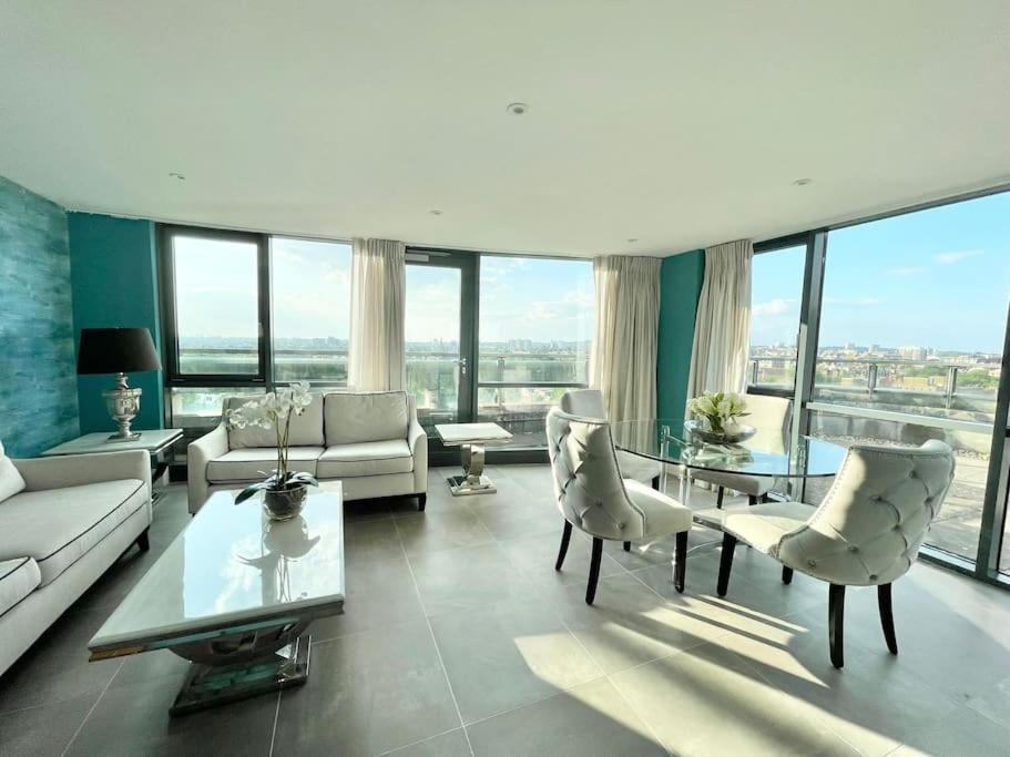 Spacious 3 Bdr With Ac And Rooftop In Paddington Appartamento Londra