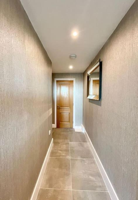 Spacious 3 Bdr With Ac And Rooftop In Paddington *